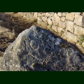 Pedra con inscrición, adicada a Xúpiter